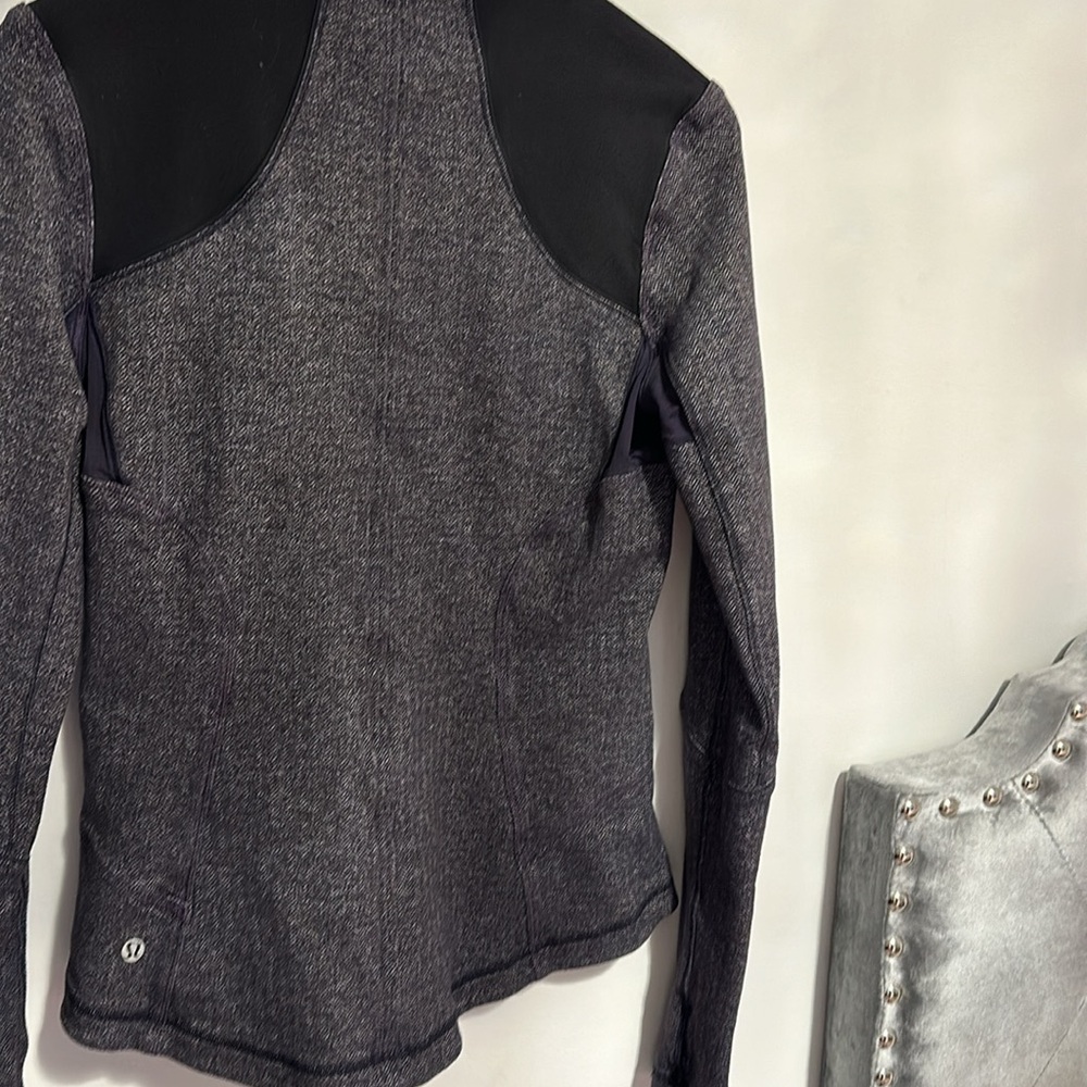 Lululemon Jacket - Picture 3 of 3
